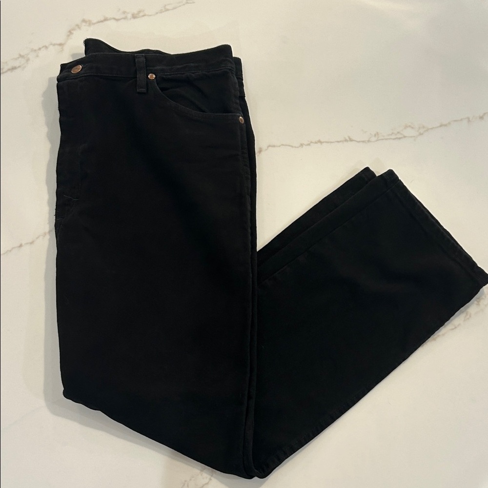 Wrangler Men's Jet Black Straight Jeans